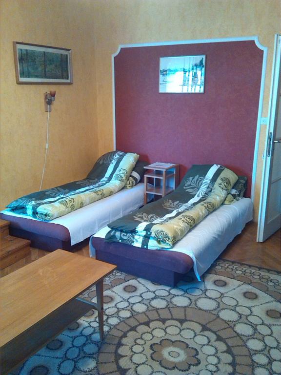Alpesi Vendeghaz Hotell Orosháza Rum bild
